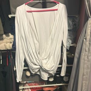 Size 12 lululemon freedom shirt